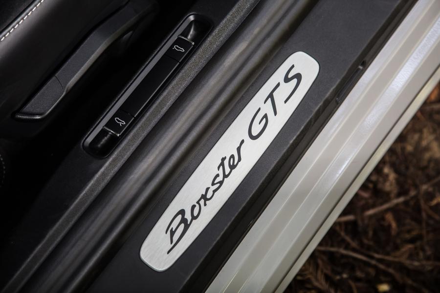 Логотип Porsche 718 Boxster GTS (982) 2018 года  (NA) (фото 10 из 40)